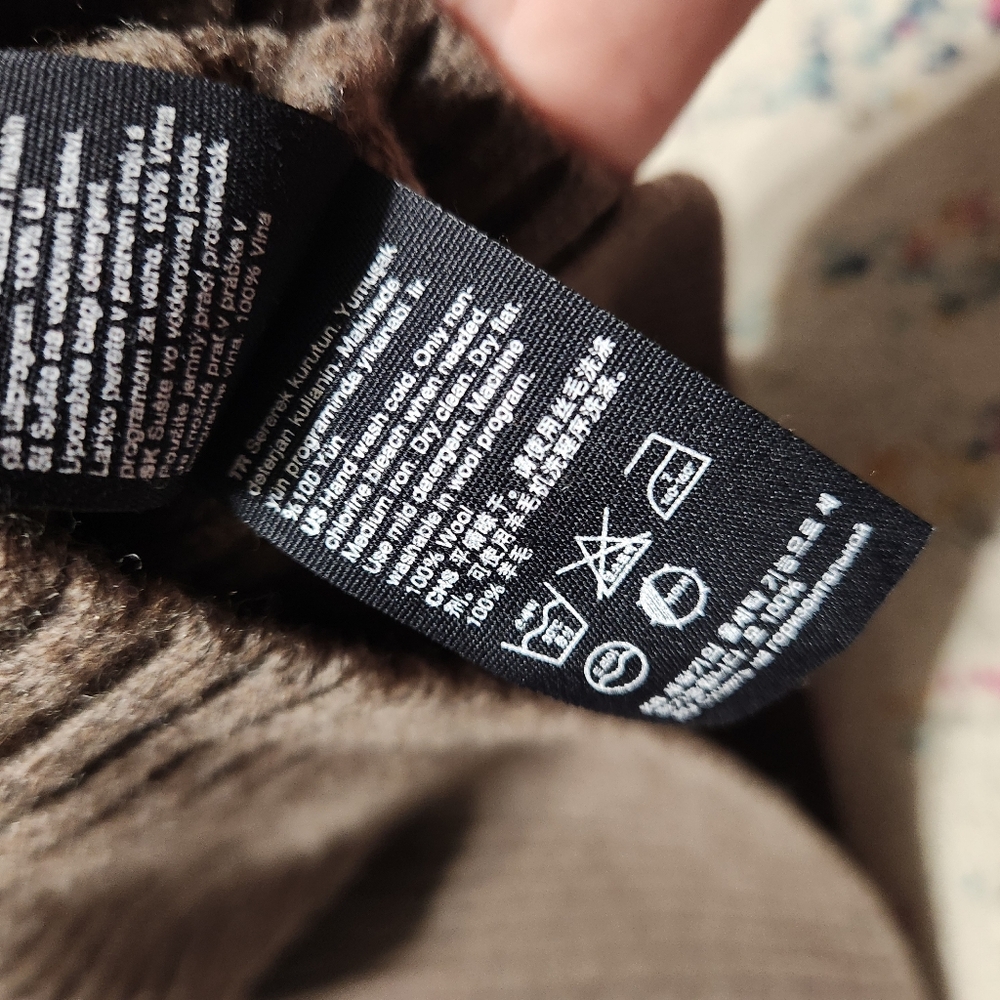 & Other Stories Wool Sleeveless Ribbed Turtleneck Sweater in Brown - Picture 2 of 5